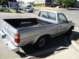 1990 TOYOTA TRUCK DLX LIGHT BLUE STD CAB 2.4L AT 2WD Z16352